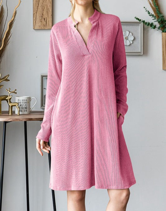 2025 Autumn/Winter Women's V-Neck Long-Sleeve Loose Dress