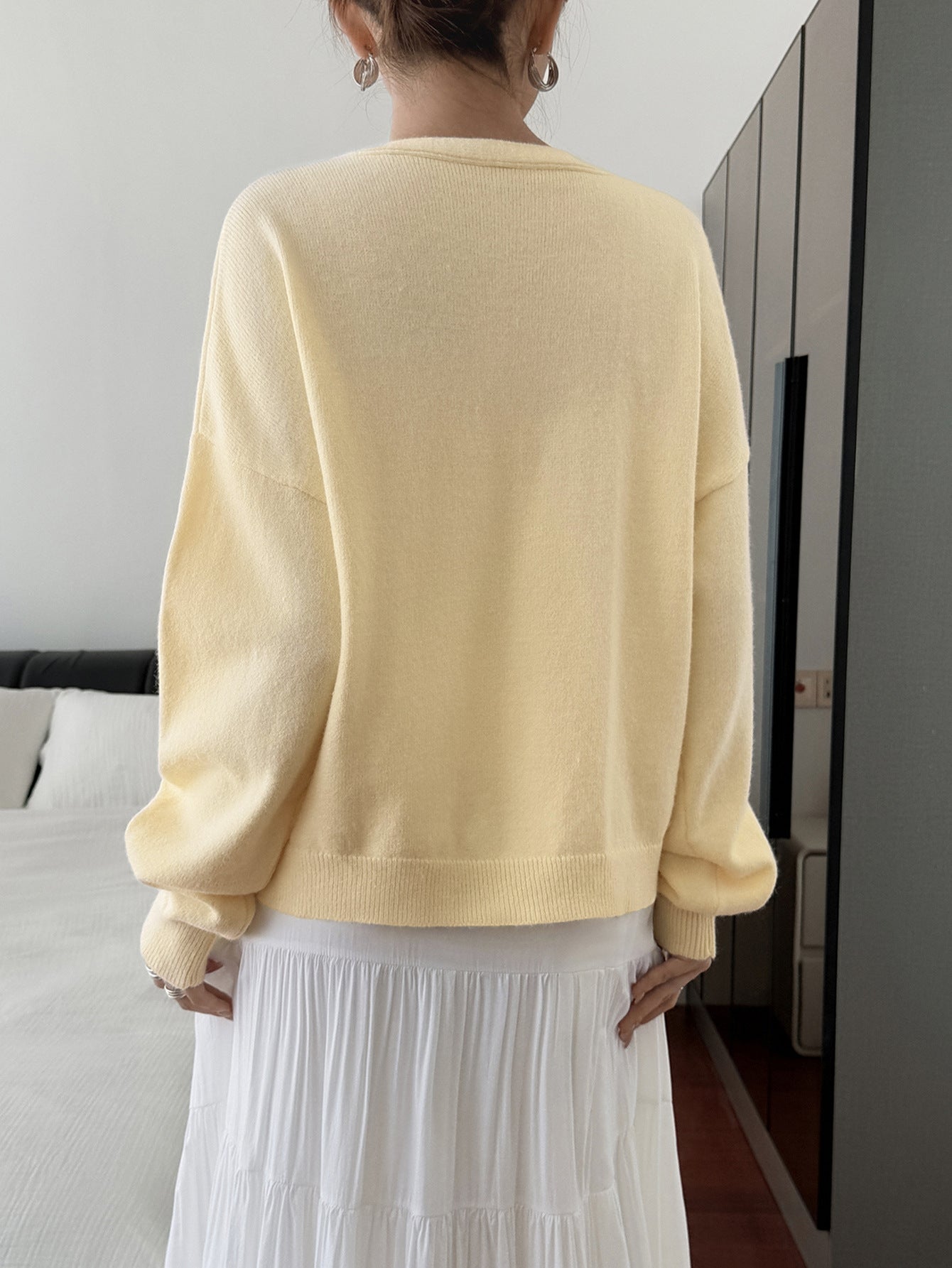 Women’s Solid Color Knit Cardigan V Neck Long Sleeve Top