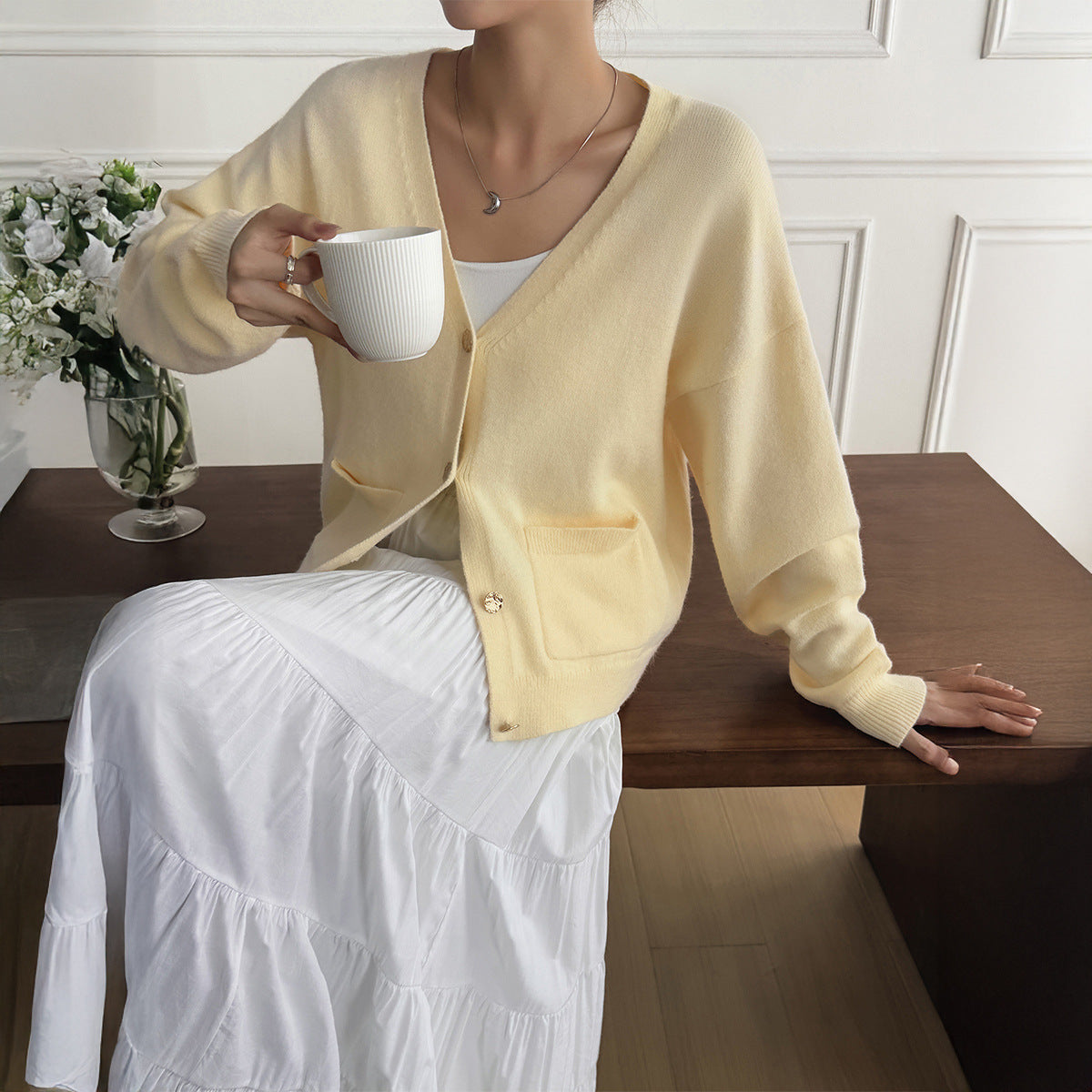 Women’s Solid Color Knit Cardigan V Neck Long Sleeve Top