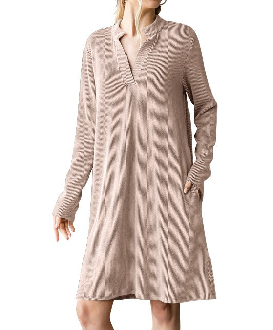 2025 Autumn/Winter Women's V-Neck Long-Sleeve Loose Dress
