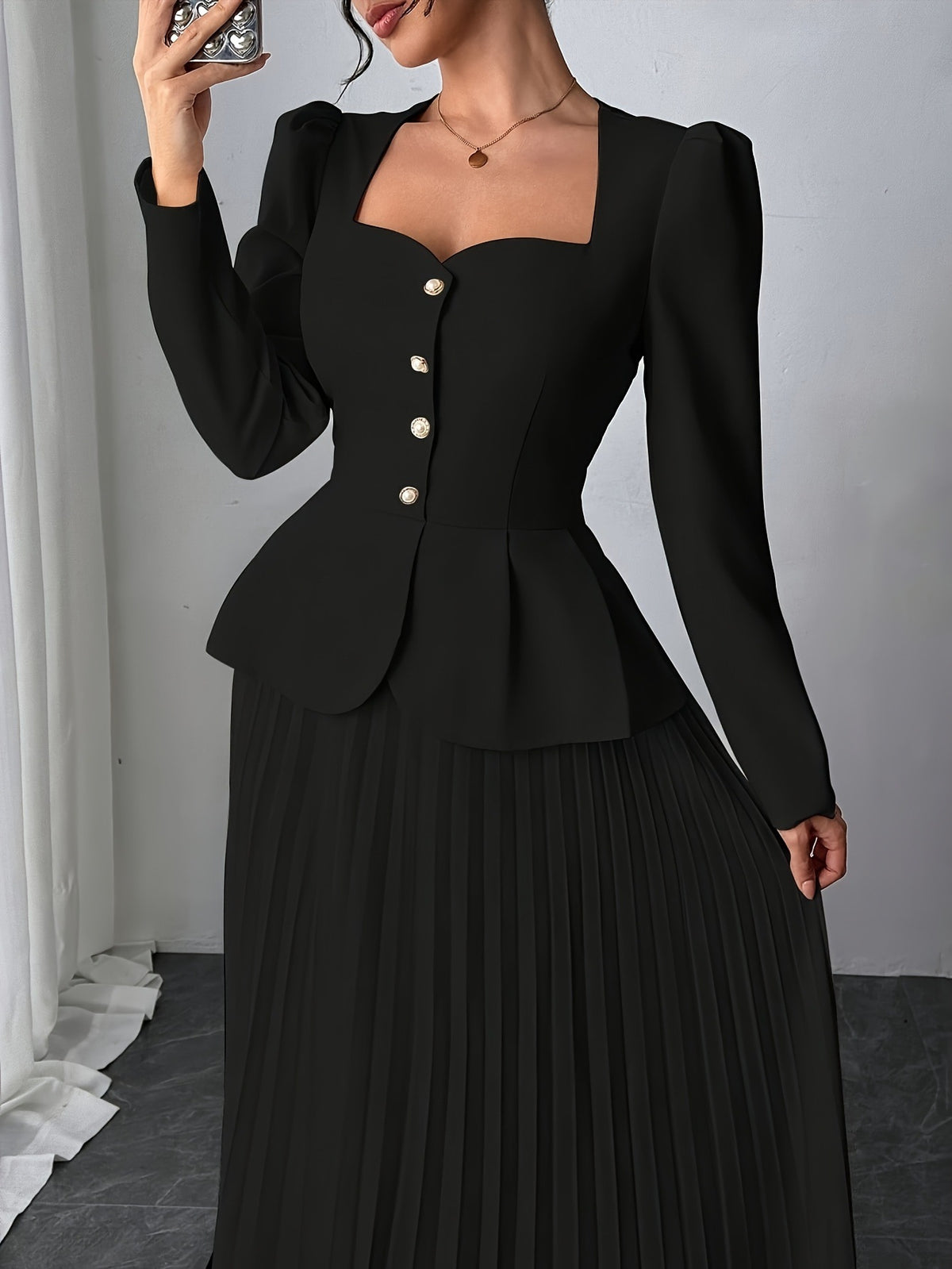 Elegant Black Pleated Maxi Dress Square Neck Long Sleeve