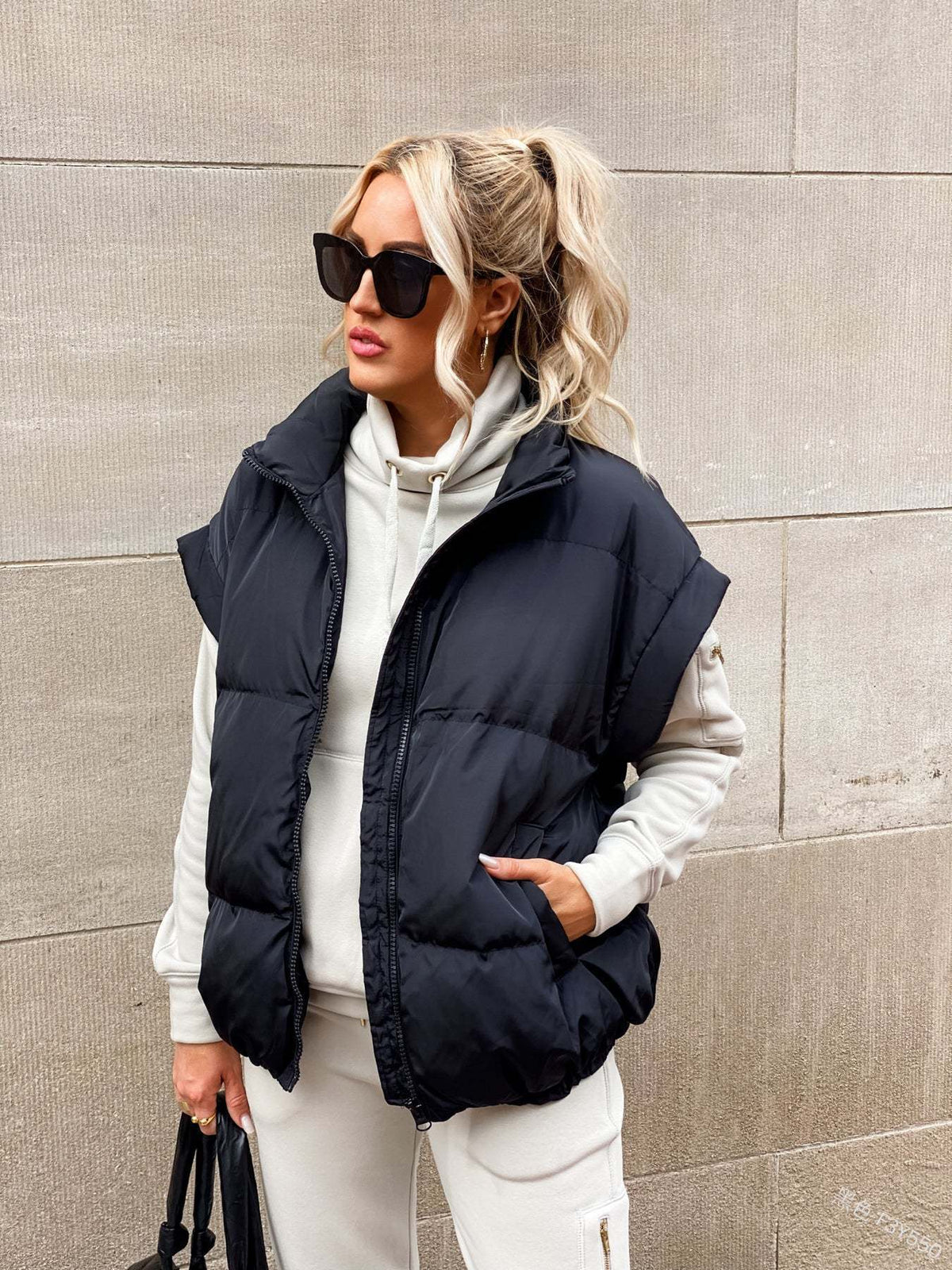Women's Oversized Longline Puffer Vest Zip Up Pockets