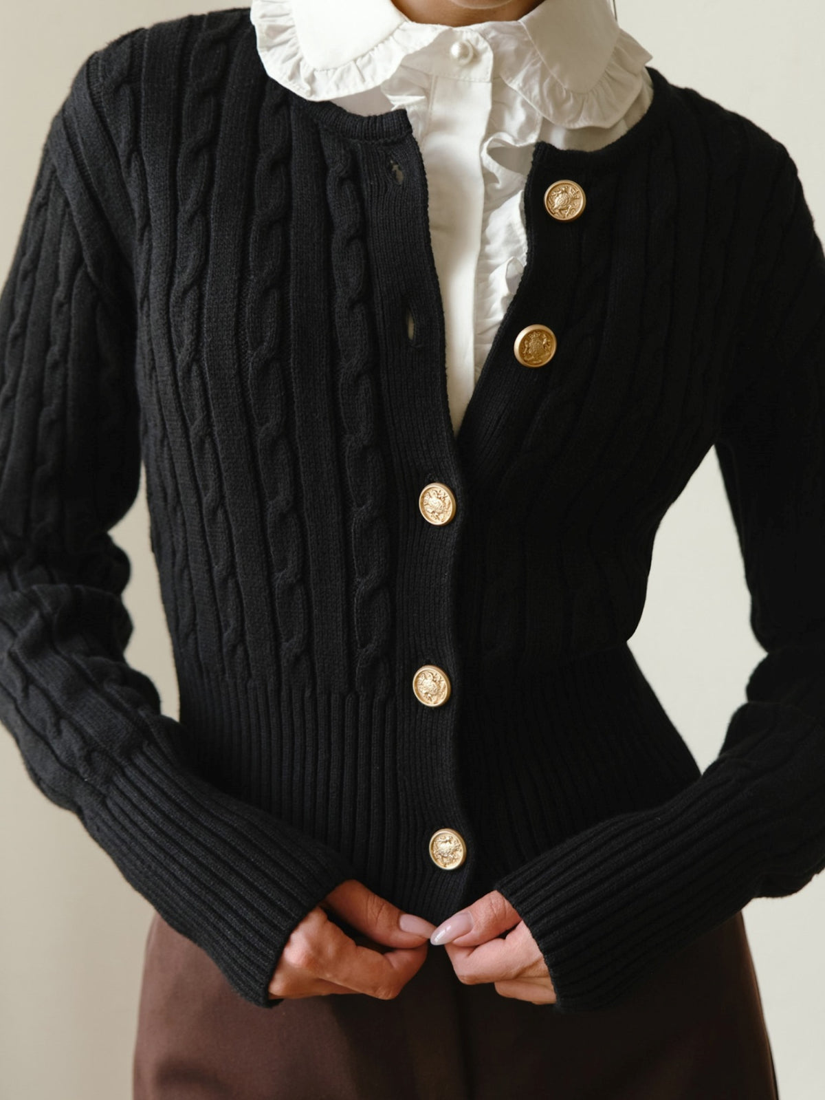 Women's Cable Knit Button Front Cropped Cardigan Sweater