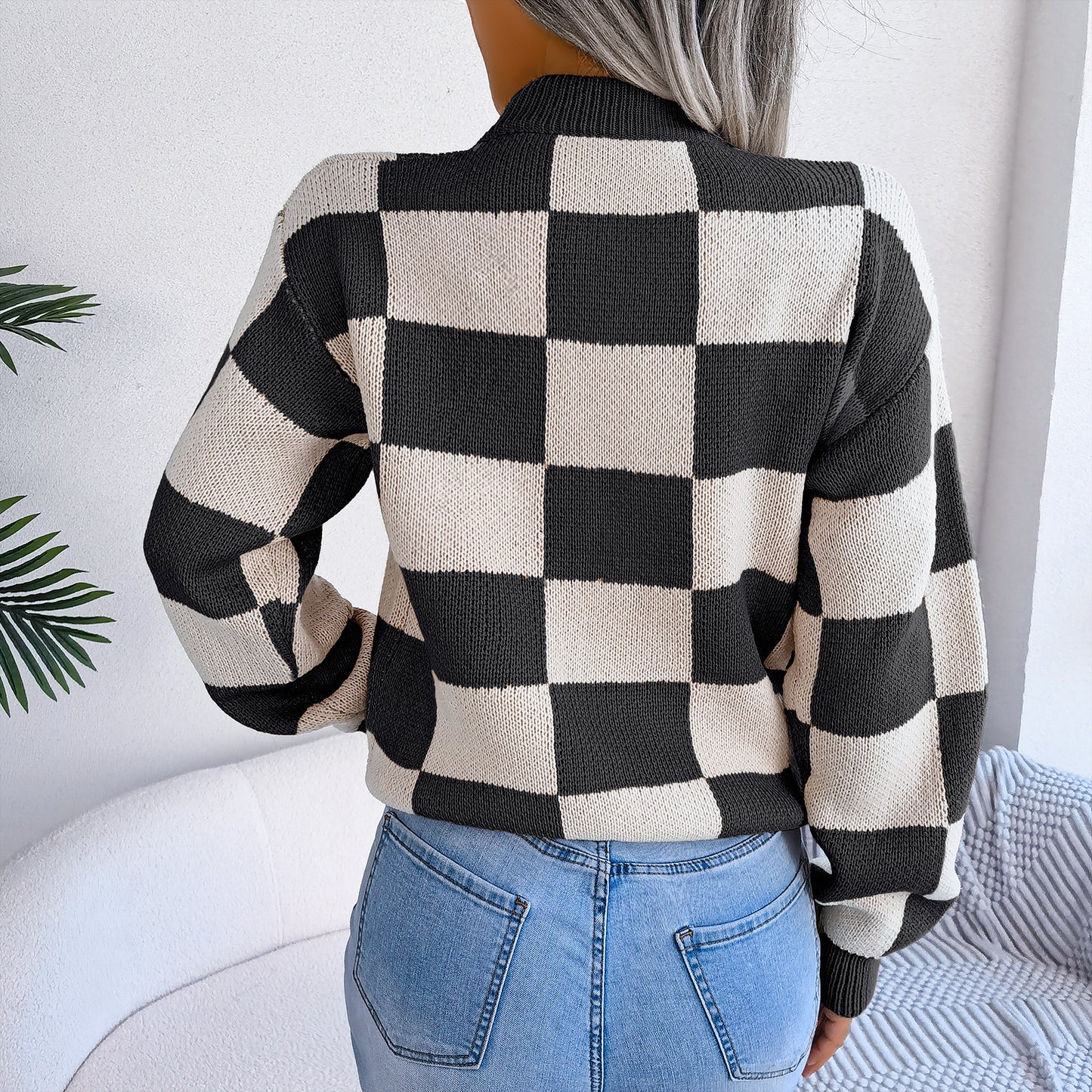 2025 Fall/Winter Colorblock Checkered Knit Sweater - Street Style