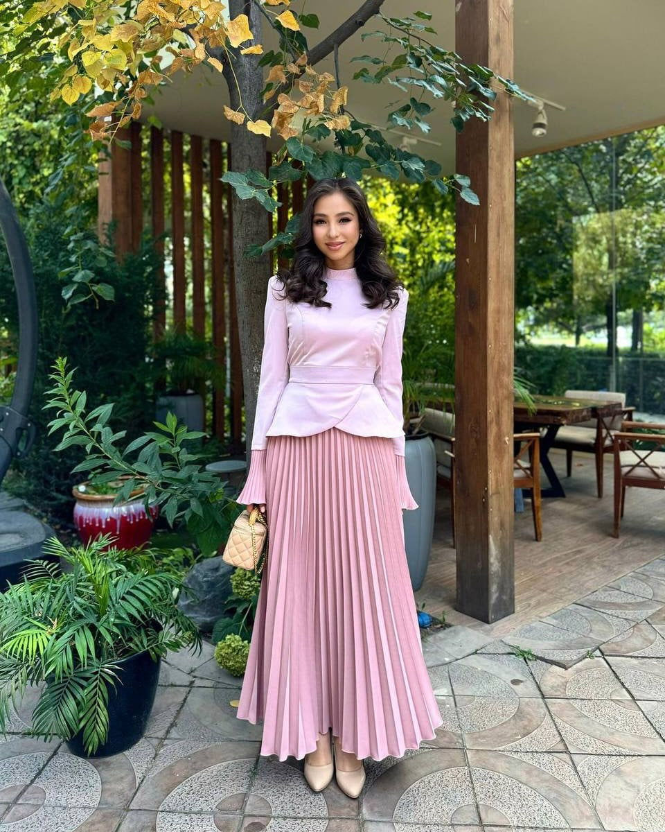 Mock Neck Tie Waist Top & Pleated Maxi Skirt Set