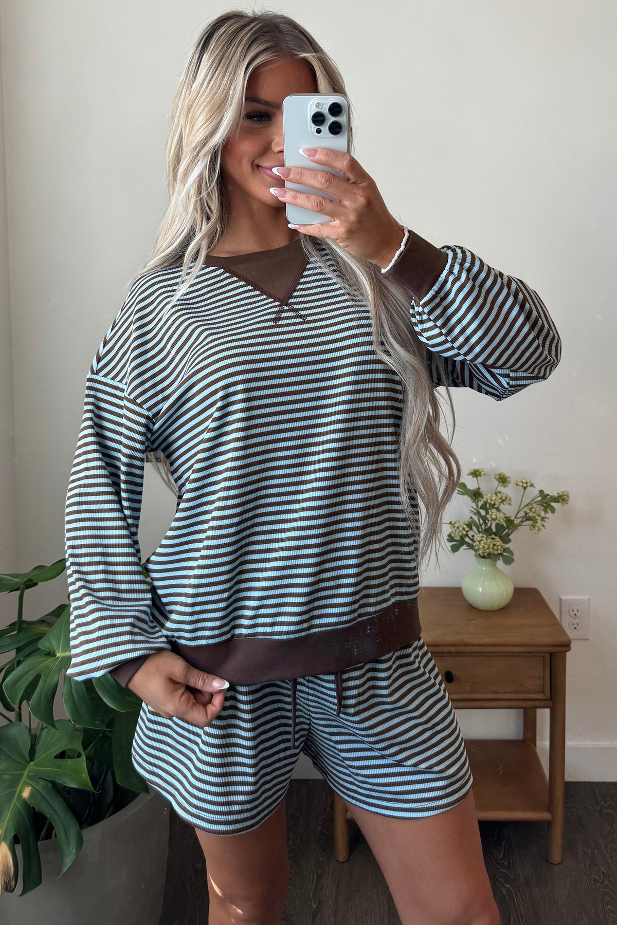 Women's Striped Oversized Contrast Trim 2-Piece Set