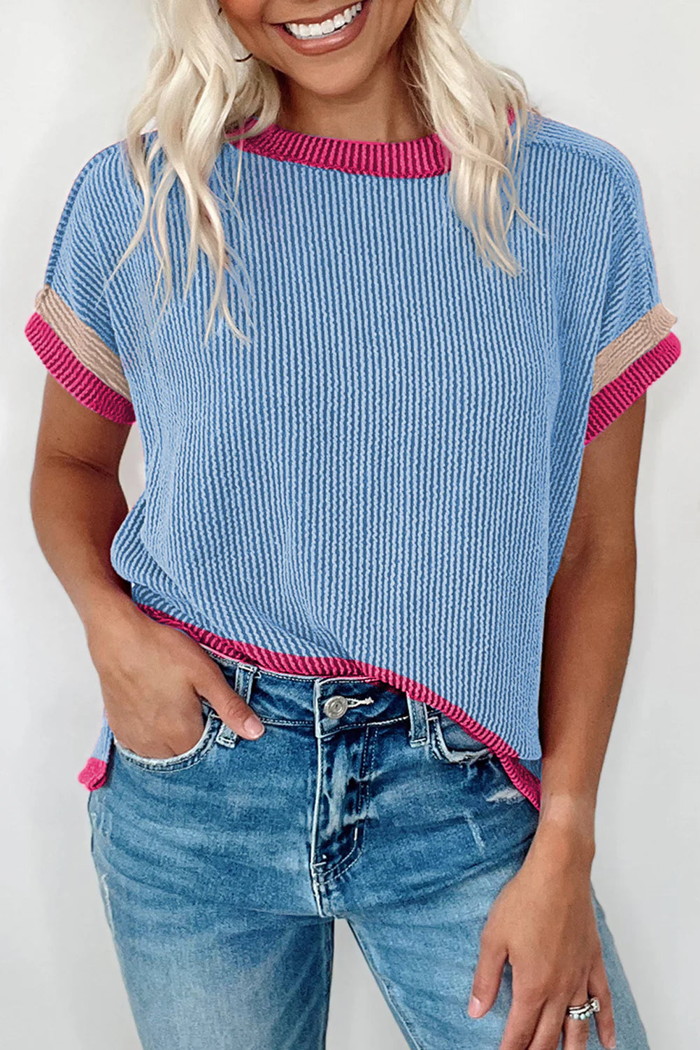 Textured Contrast Trim Round Neck T Shirt