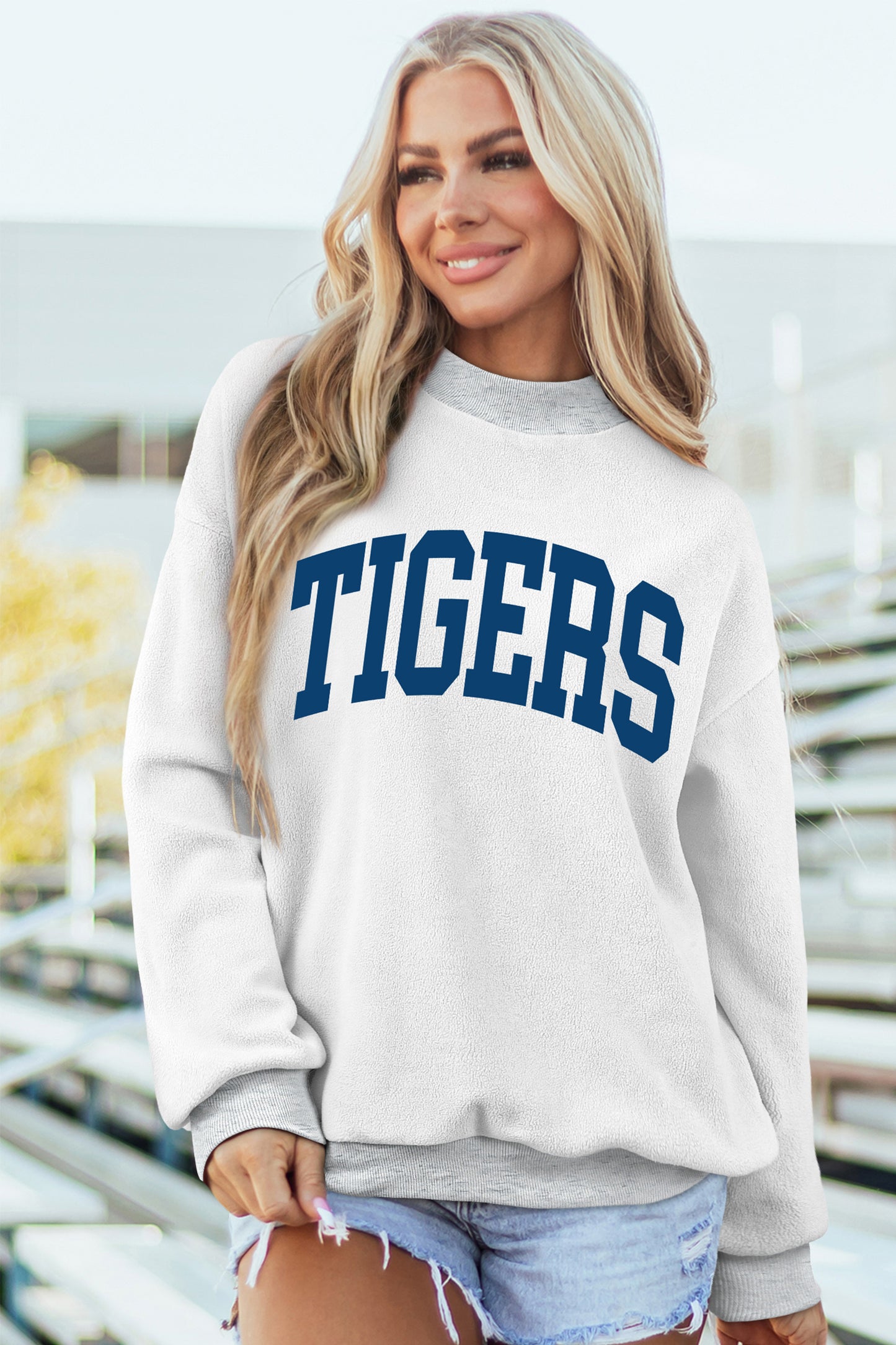 AU Tigers Reversible Game Day Mock Neck Sweatshirt