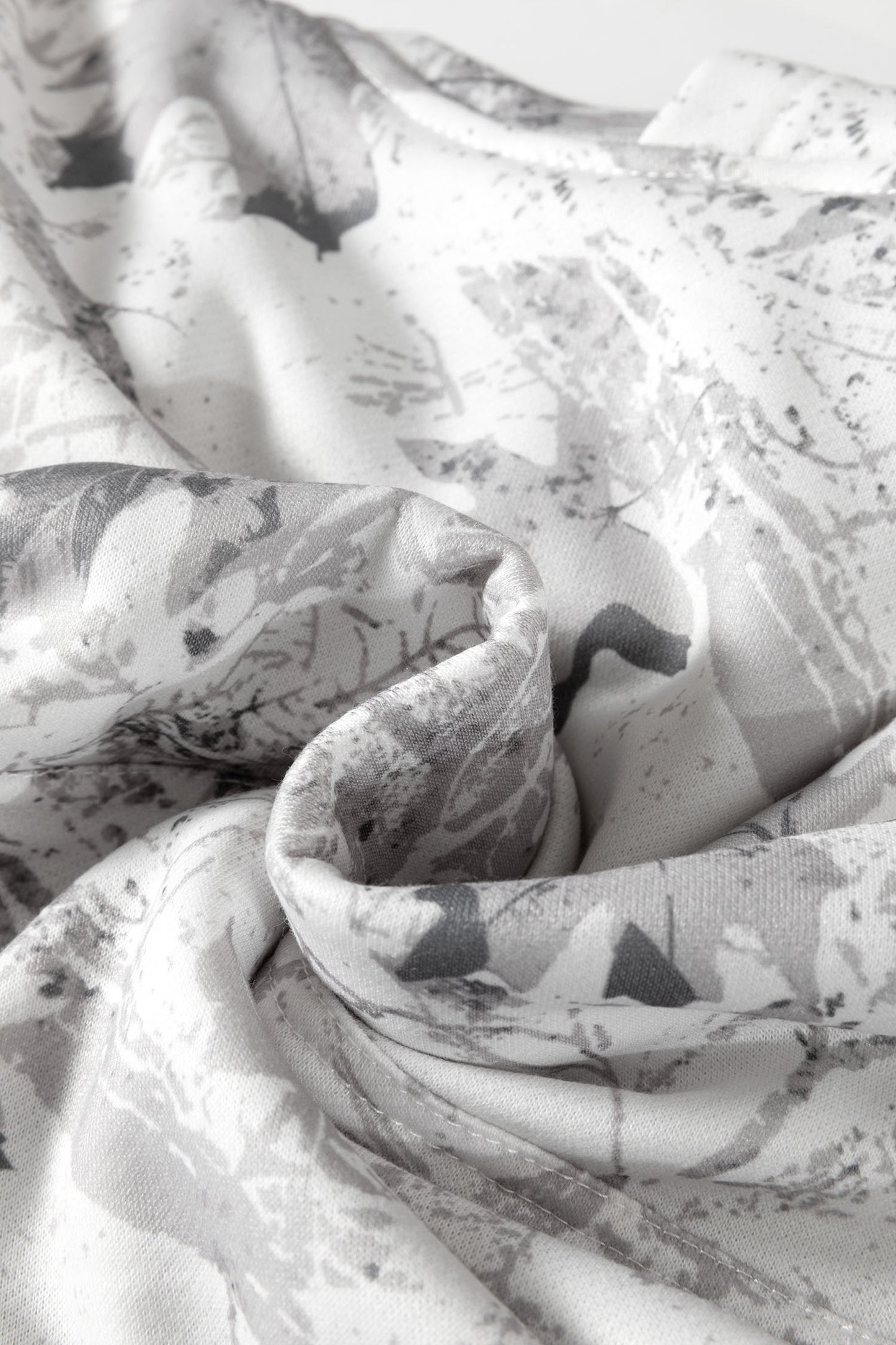 Women’s Light Grey Camo Hoodie & Sweatpants Lounge Set