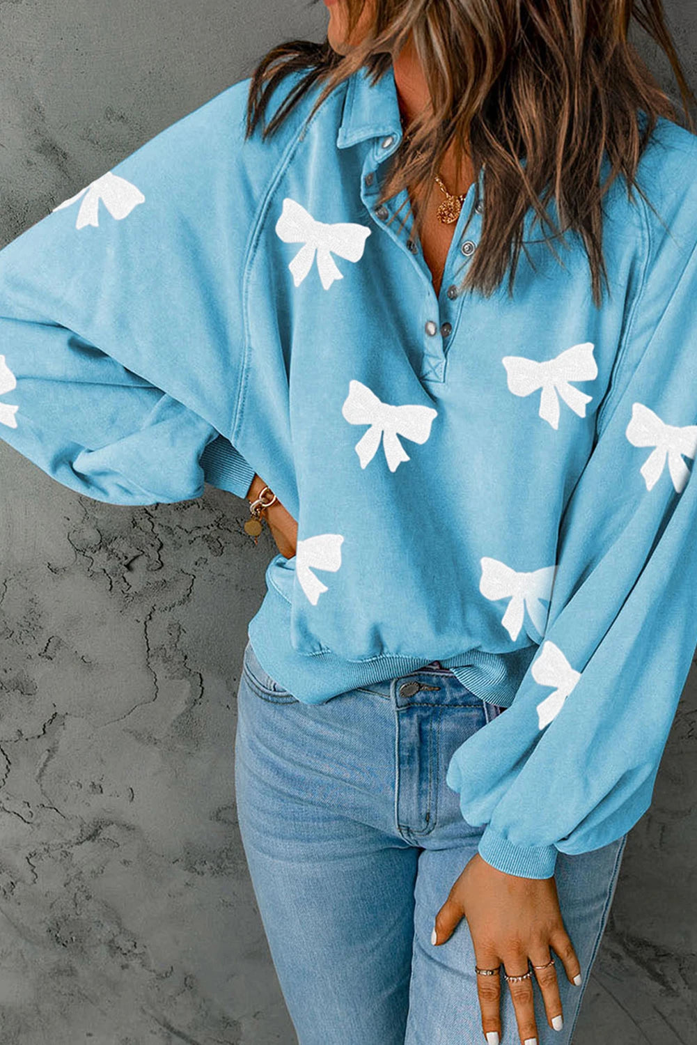 Valentine's DayBow Snap Buttons Collared Pullover Sweatshirt