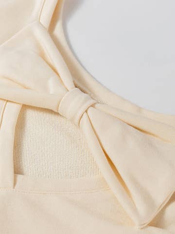 Bowknot Dewback Round Neck Sweatshirt