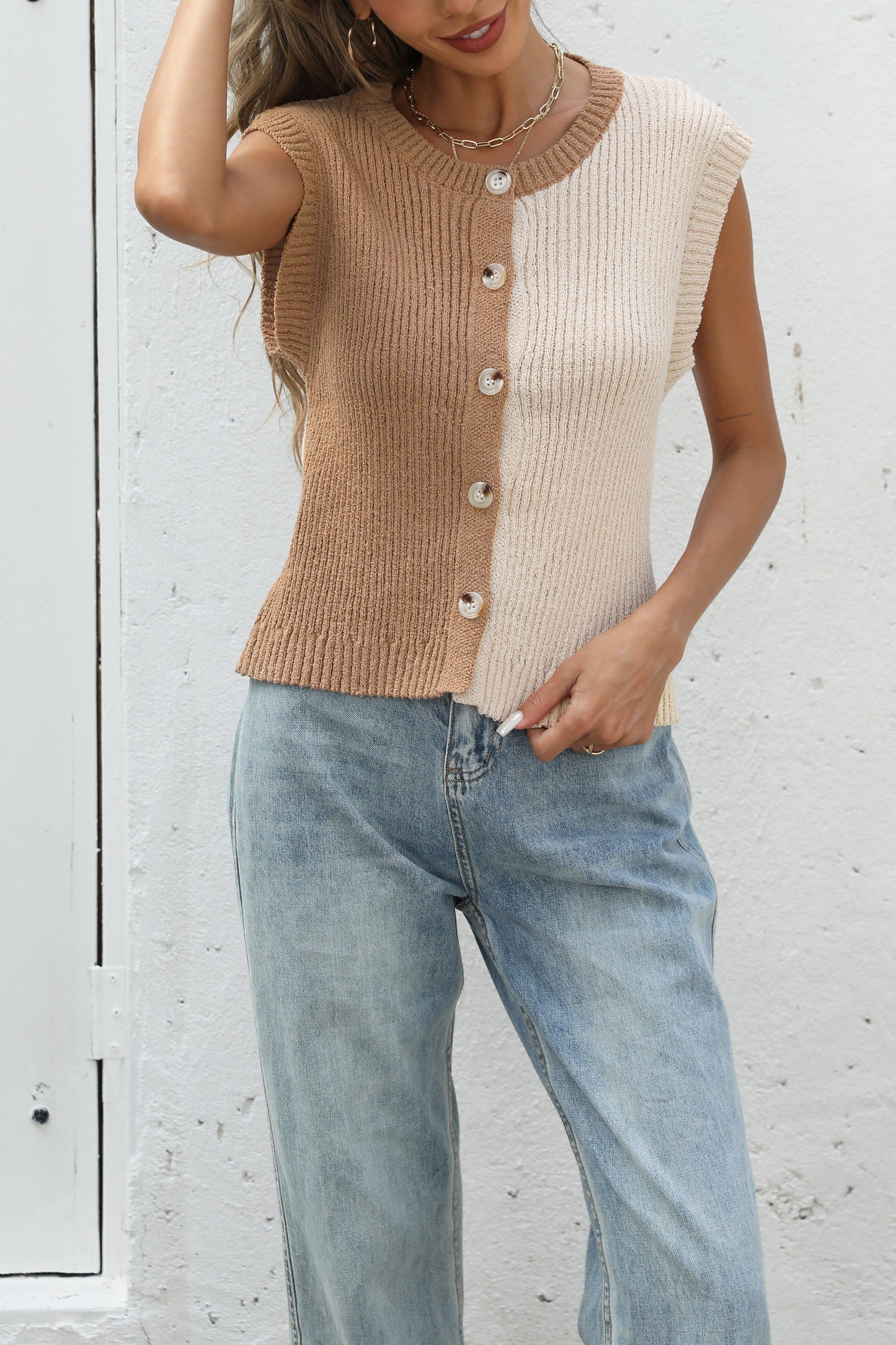 Color Block Knit Button Front Sleeveless Sweater Top