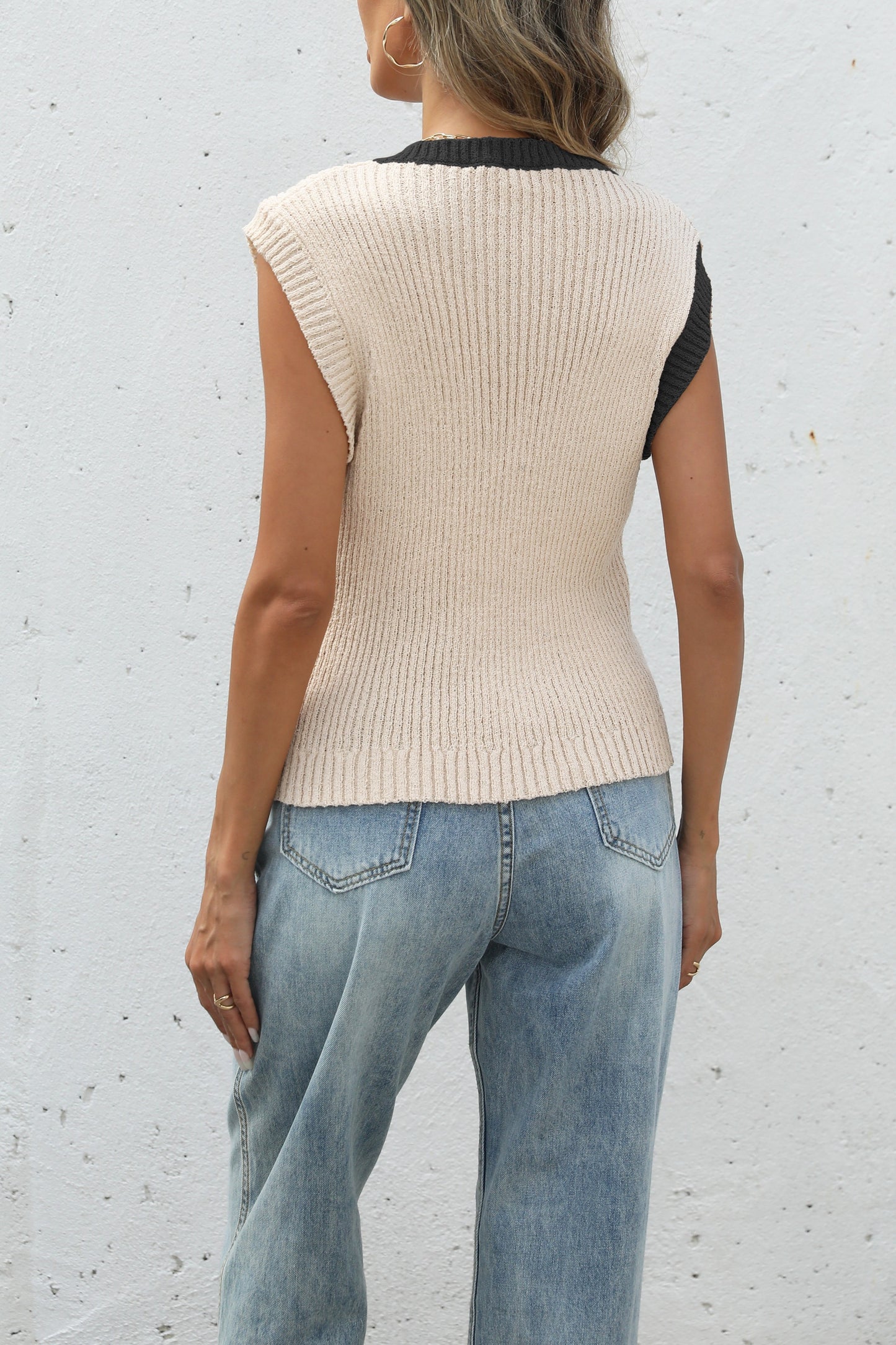 Color Block Knit Button Front Sleeveless Sweater Top