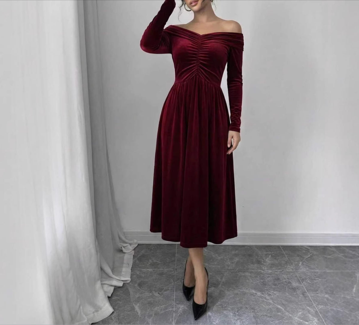 Women's Velvet Off Shoulder Ruched Long Sleeve Maxi Dress