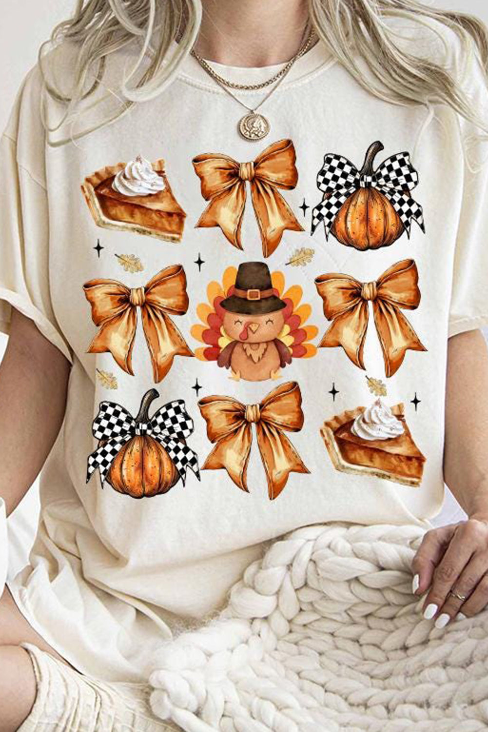 White Bow Turkey Pumpkin Pie Thanksgiving Graphic T Shirt