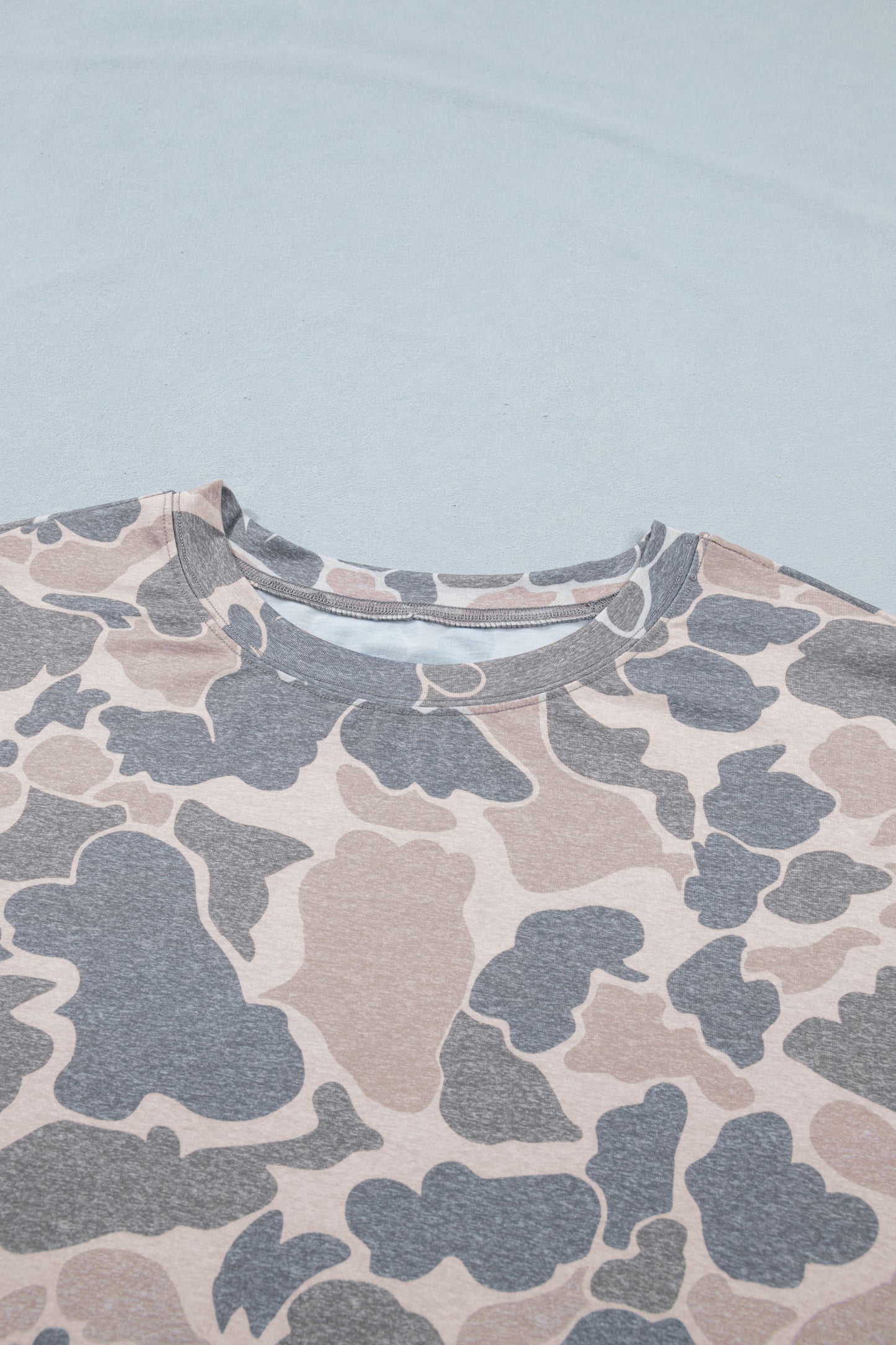 Plus Size Retro Camouflage Tee – Multicolor Casual Top
