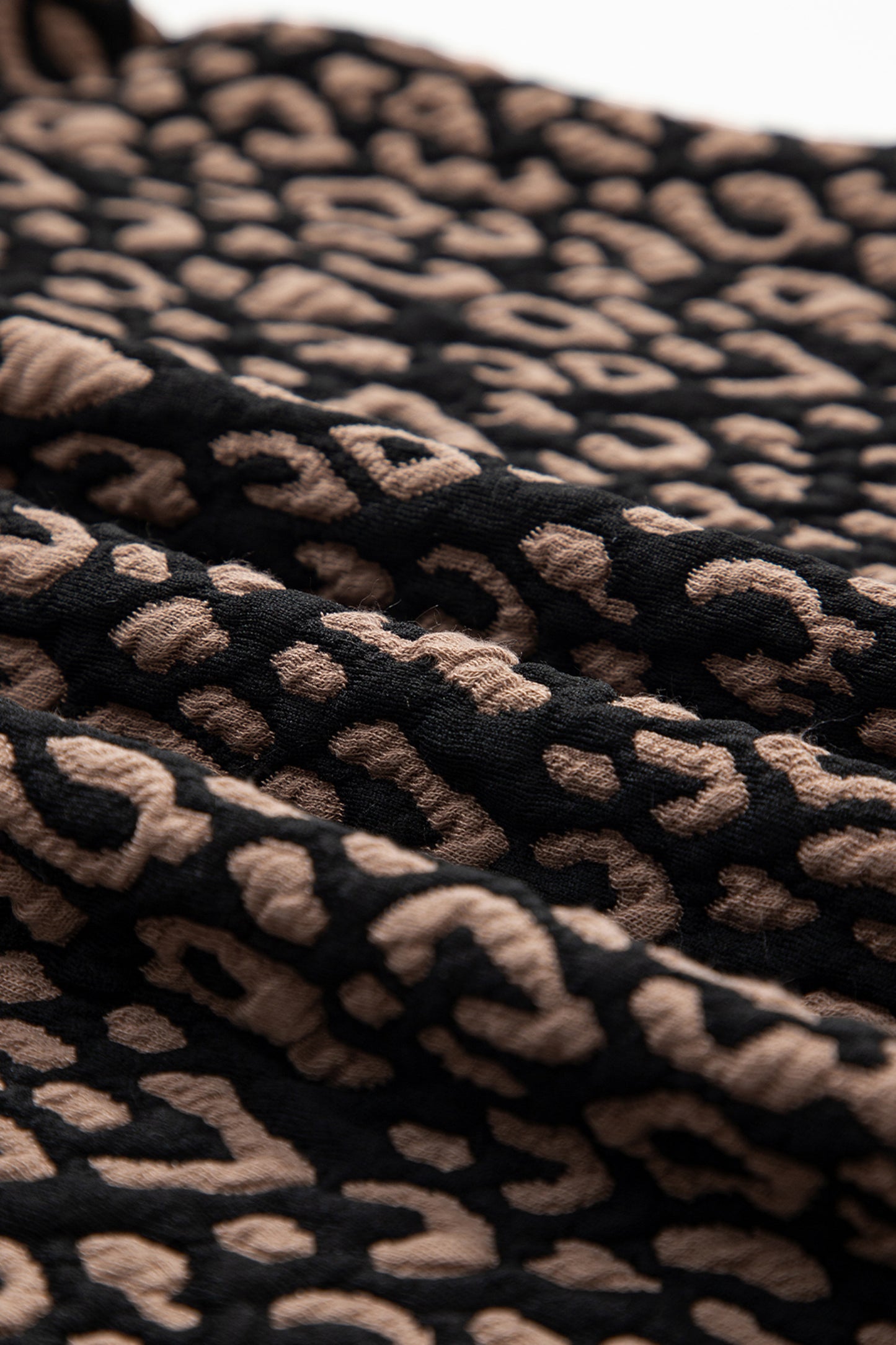 Leopard Print Crew Neck Puff Sleeve Knit Top