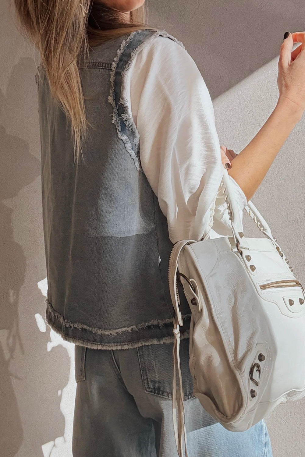 Light Wash Frayed Edge Flap Pocket Button Down Denim Vest