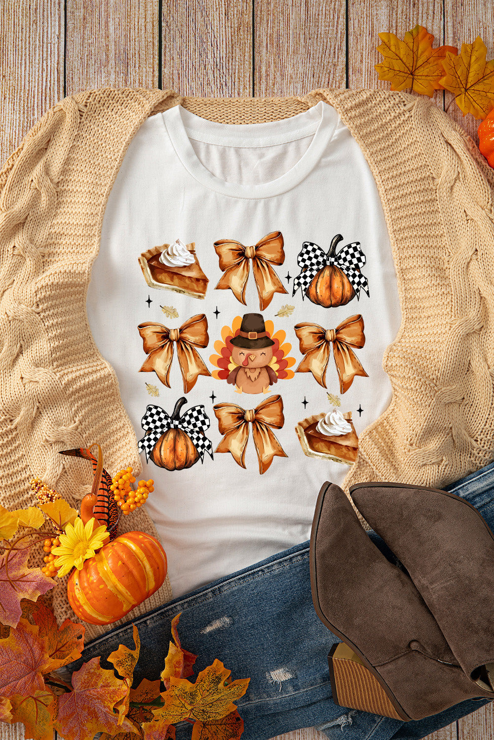 White Bow Turkey Pumpkin Pie Thanksgiving Graphic T Shirt
