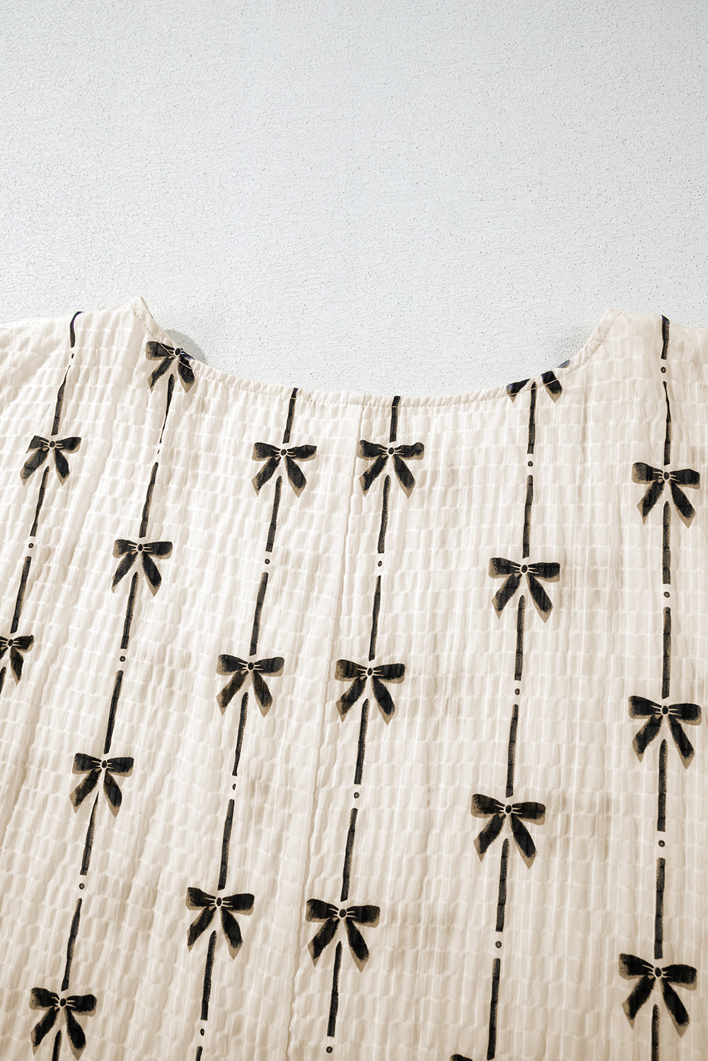 Women’s Beige Bow Print Puff Sleeve Casual Top