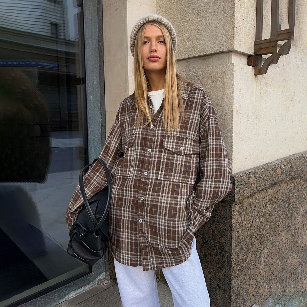 Women's Oversized Plaid Button Down Shirt with Pockets