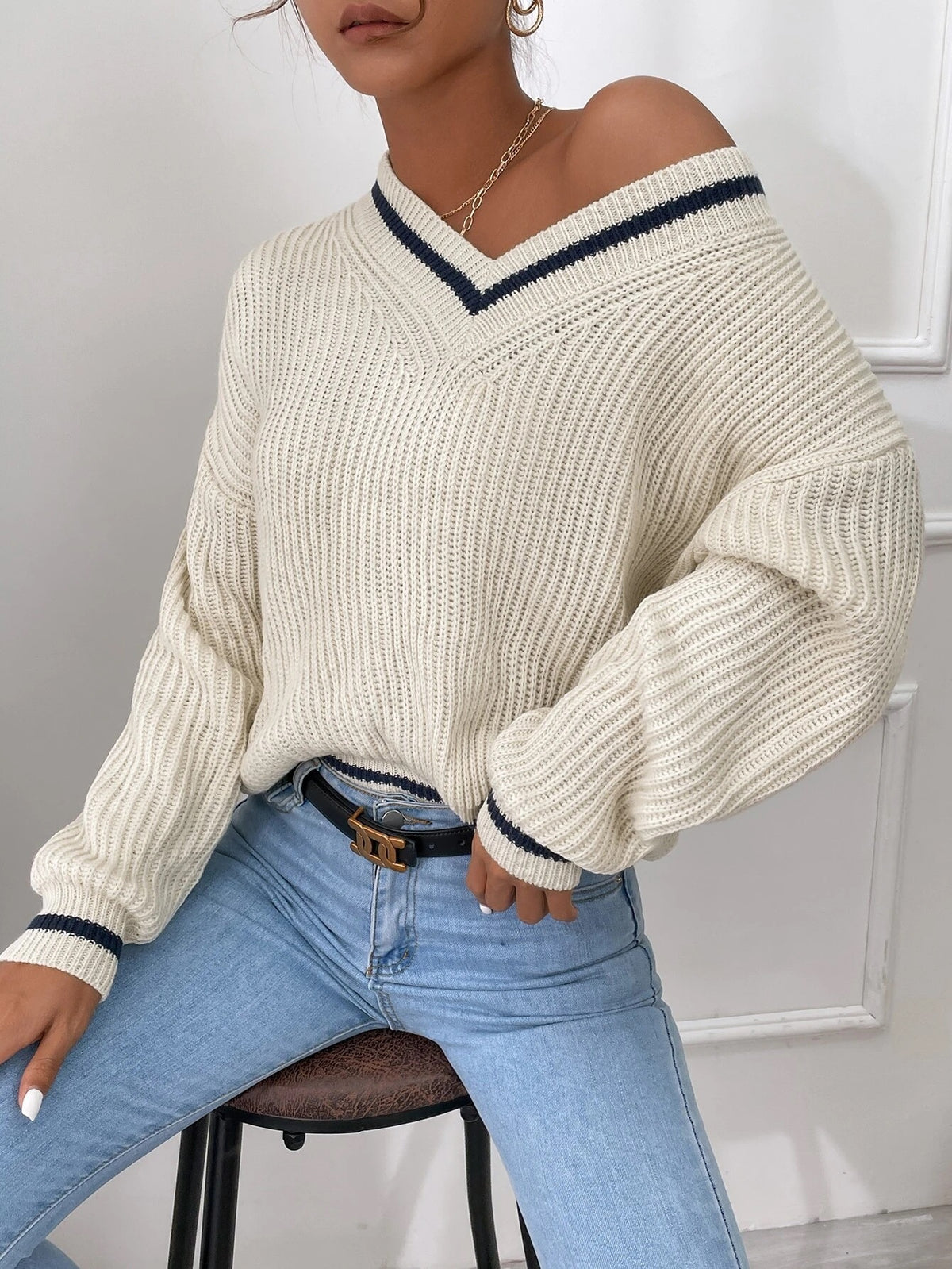 Women's Oversized V-Neck Chunky Knit Sweater Color Block