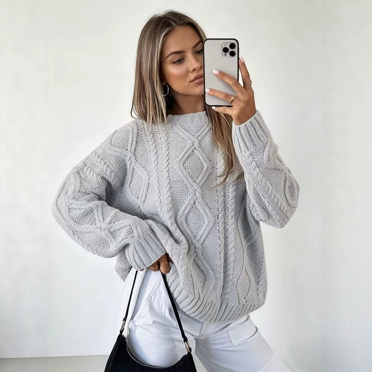 Womens Oversized Cable Knit Crew Neck Pullover Sweater