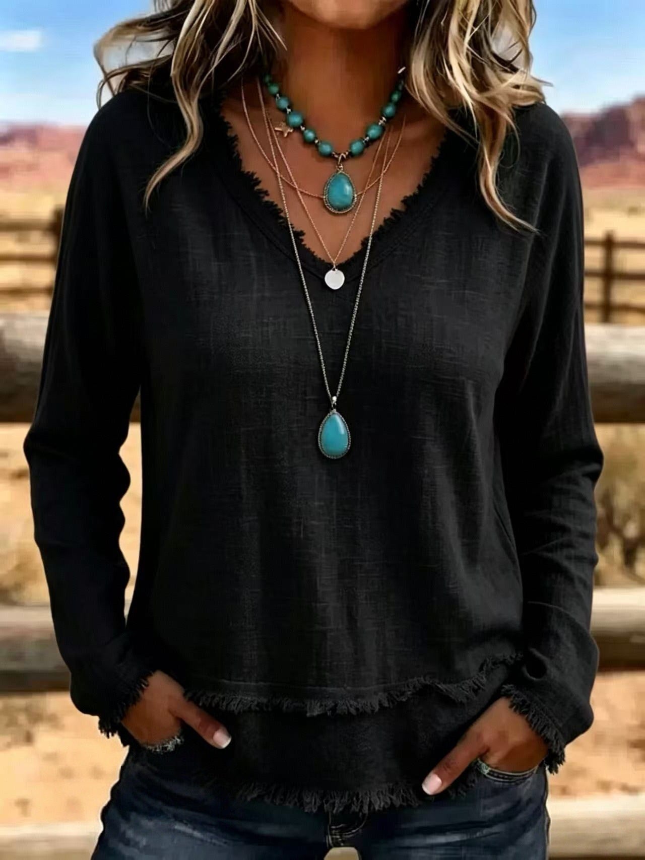 Women's Frayed Hem V-Neck Long Sleeve Casual Top