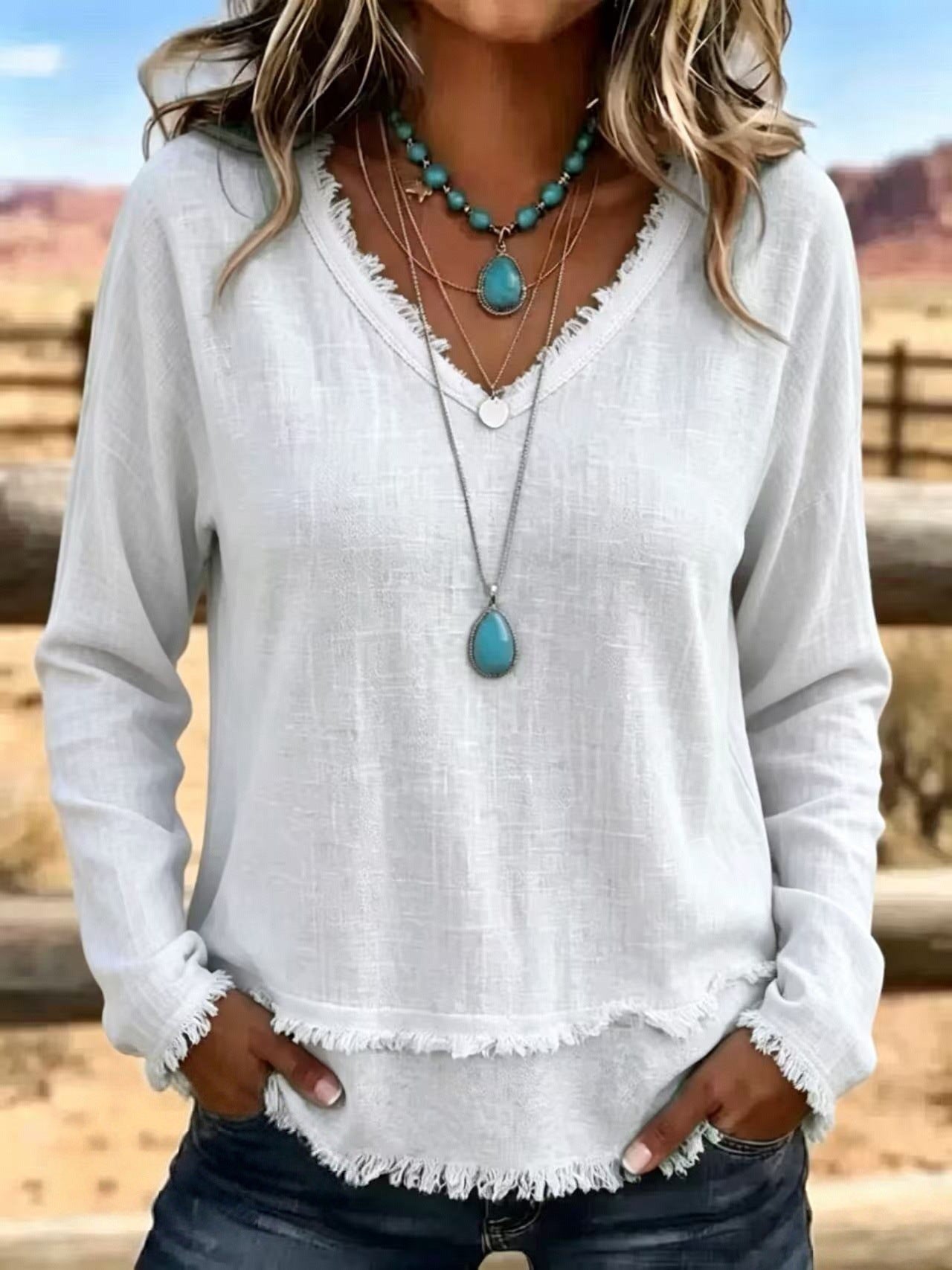 Women's Frayed Hem V-Neck Long Sleeve Casual Top