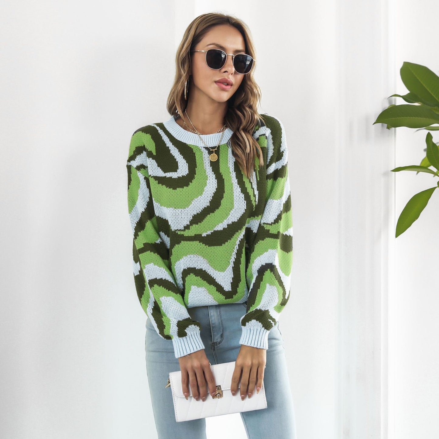 Women's Oversized Abstract Wave Crew Neck Sweater