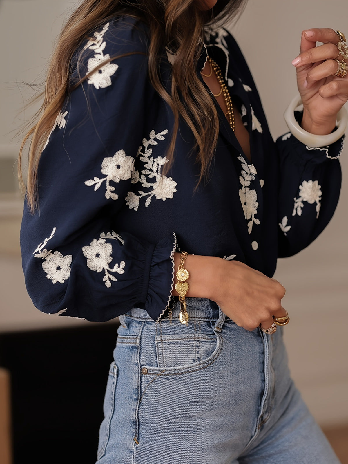 Women's Floral Embroidered V-Neck Long Sleeve Blouse