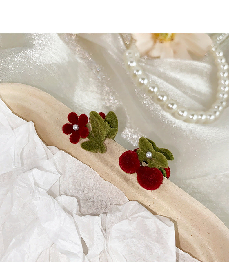 Velvet Tulip Claw Clips Pearl Hair Barrettes