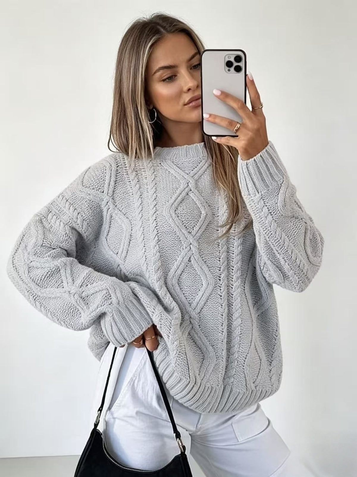 Womens Oversized Cable Knit Crew Neck Pullover Sweater
