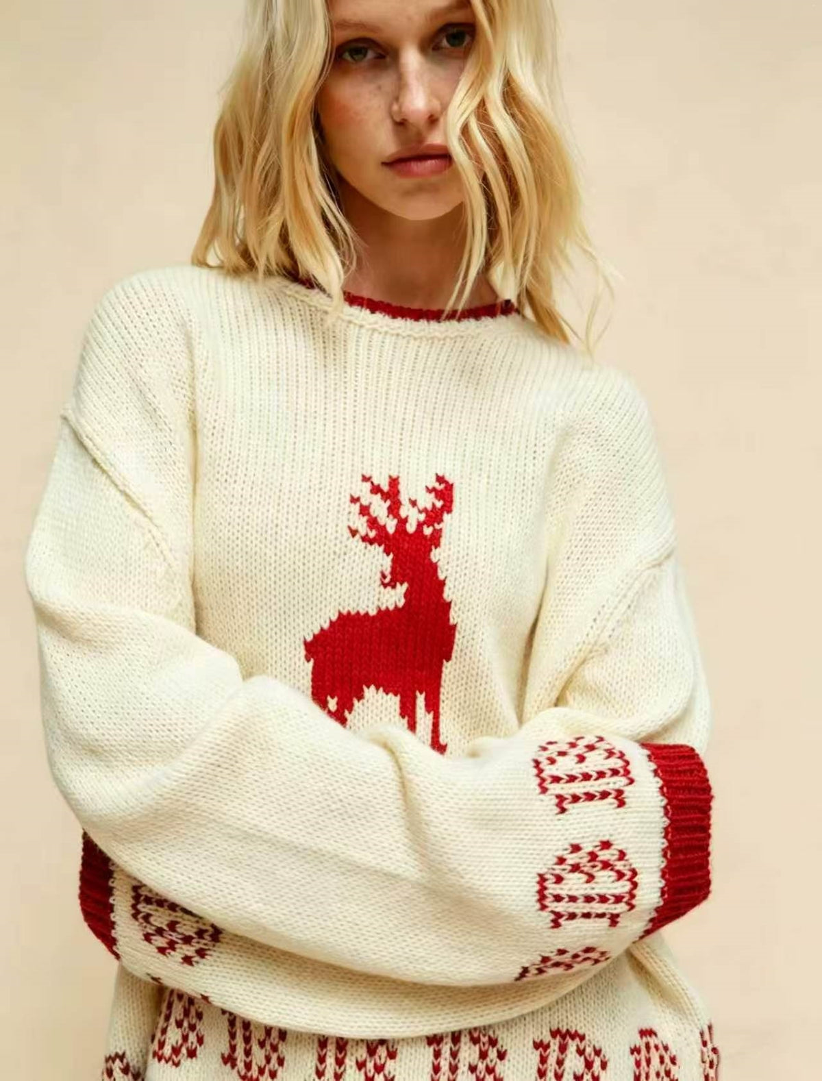 Women's Oversized Reindeer Christmas Crewneck Sweater