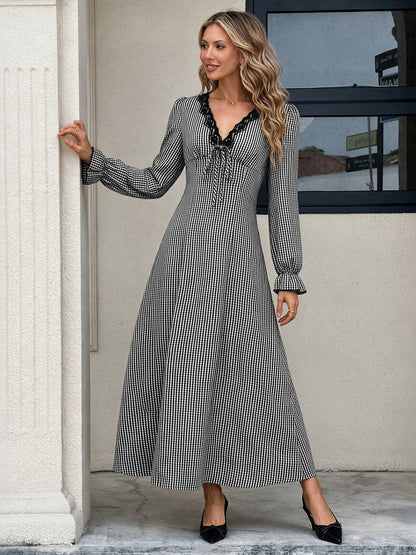 Women's Plaid V-Neck Ruffle Long Sleeve Maxi Dress