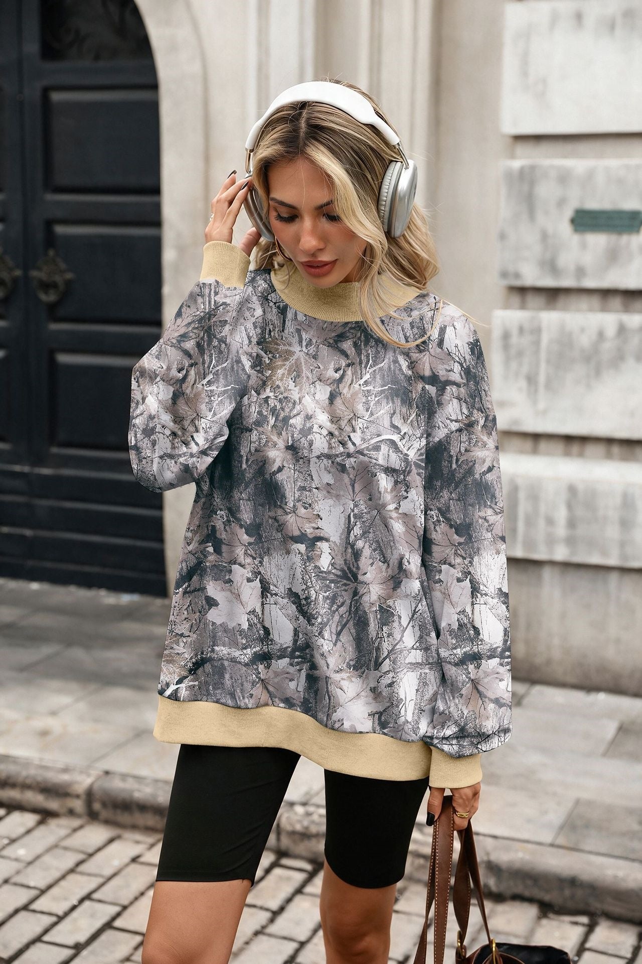 Women's Oversized Printed Mock Neck Sweatshirt Long Sleeve