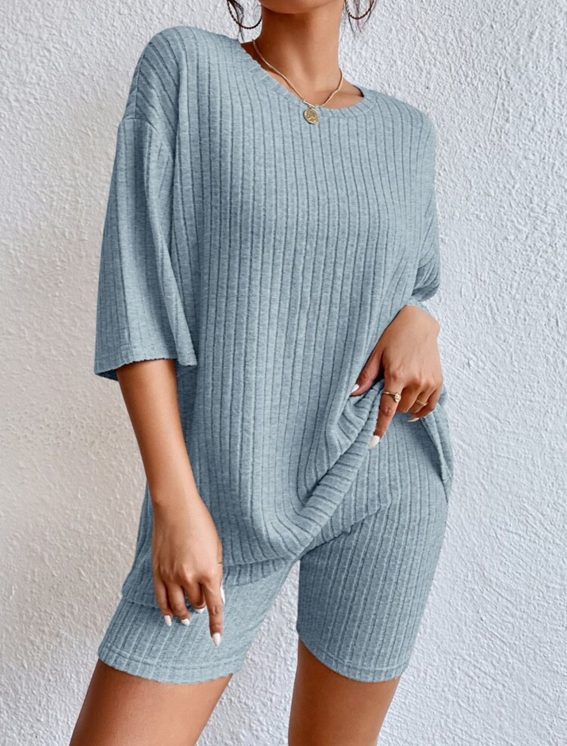 Solid ribbed oversized tee and biker shorts set