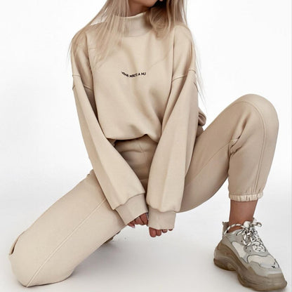 Women's Crop Sweatshirt Jogger Two Piece Set
