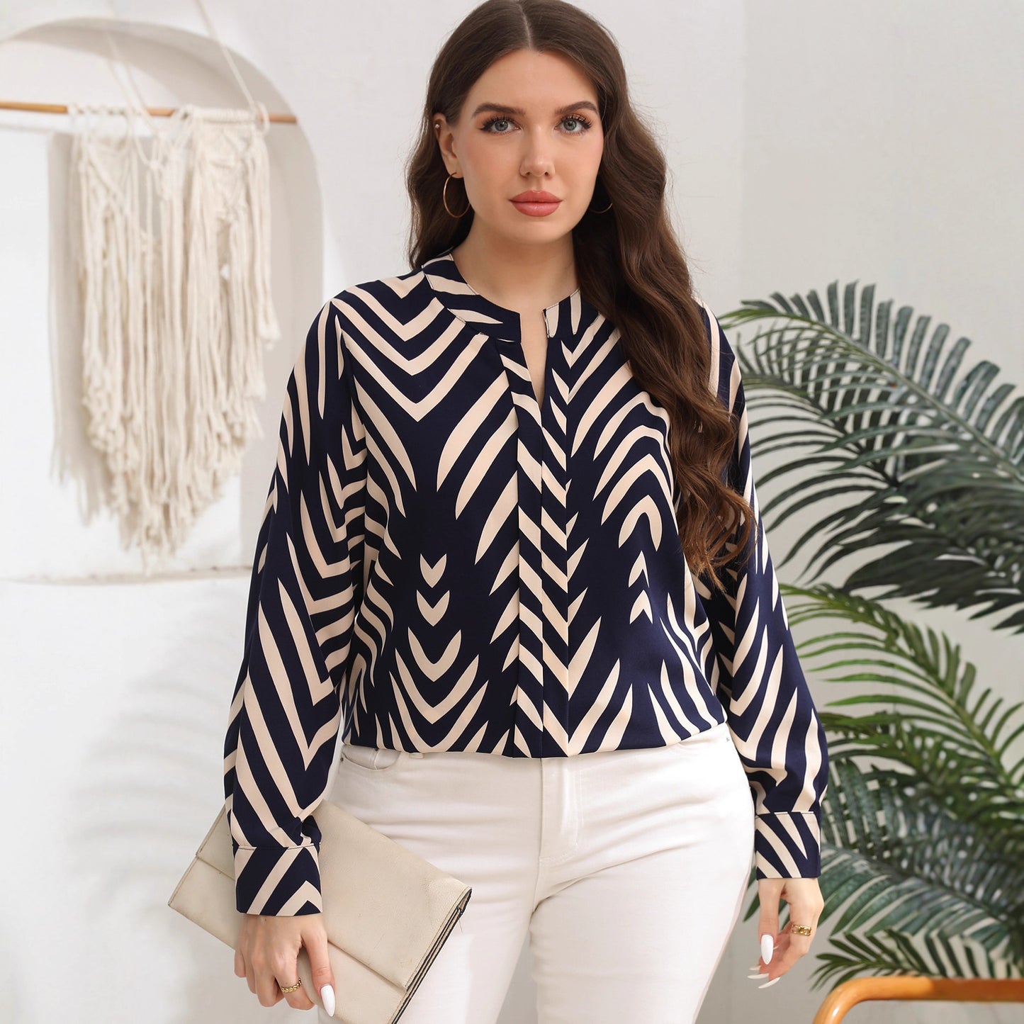 Geometric Print Plus Size V Neck Long Sleeve Blouse