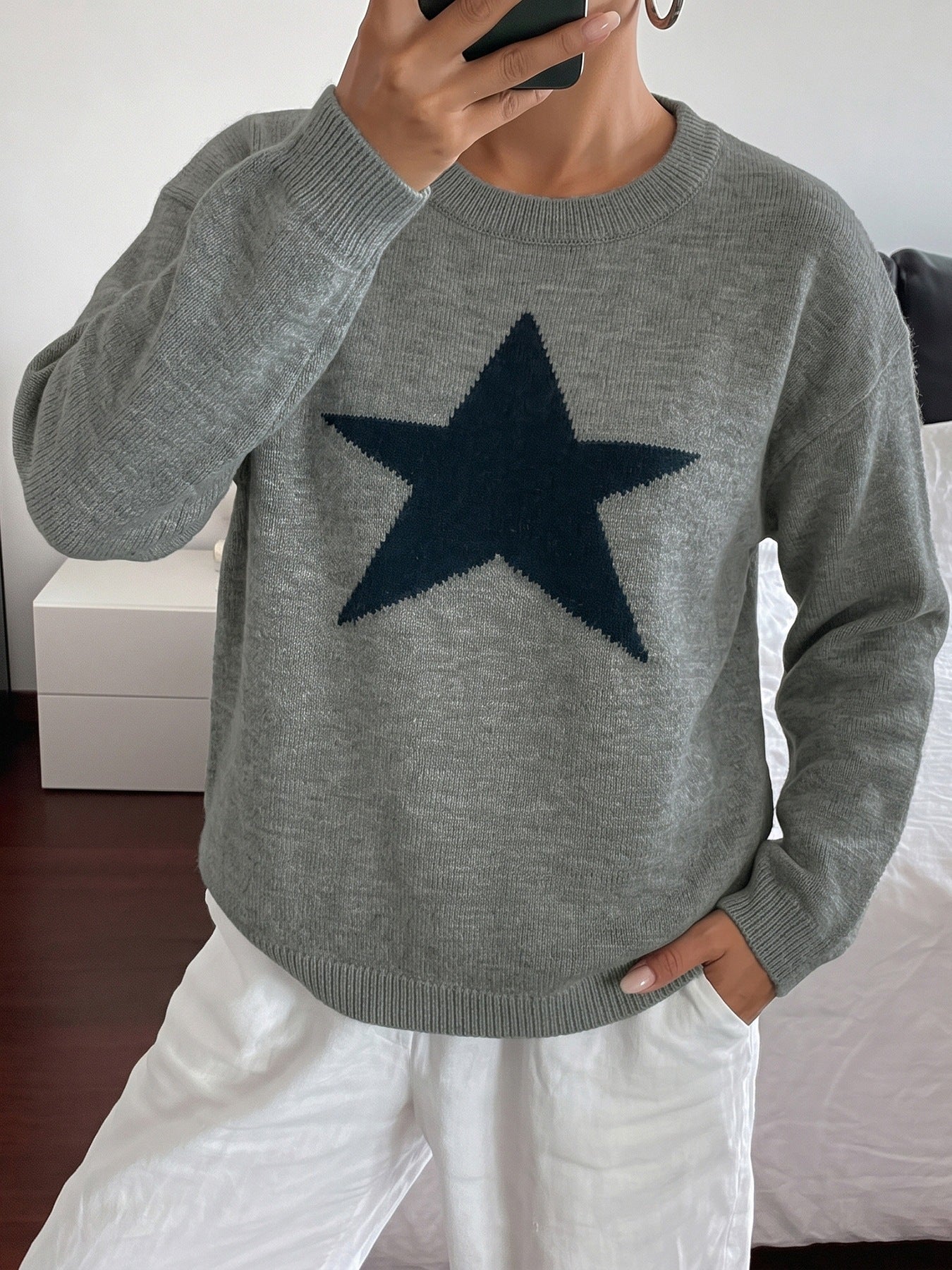 Women's Oversized Star Crew Neck Knit Sweater