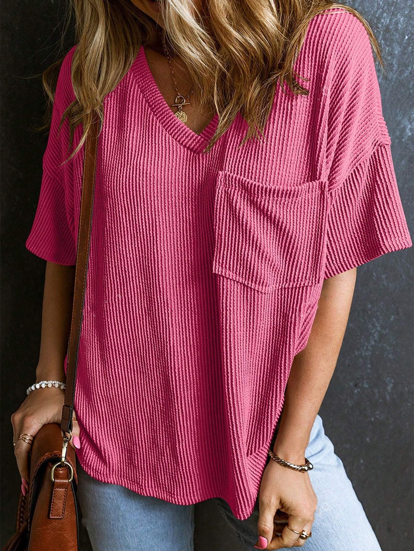 Women’s Ribbed V Neck Short Sleeve Pocket Tee