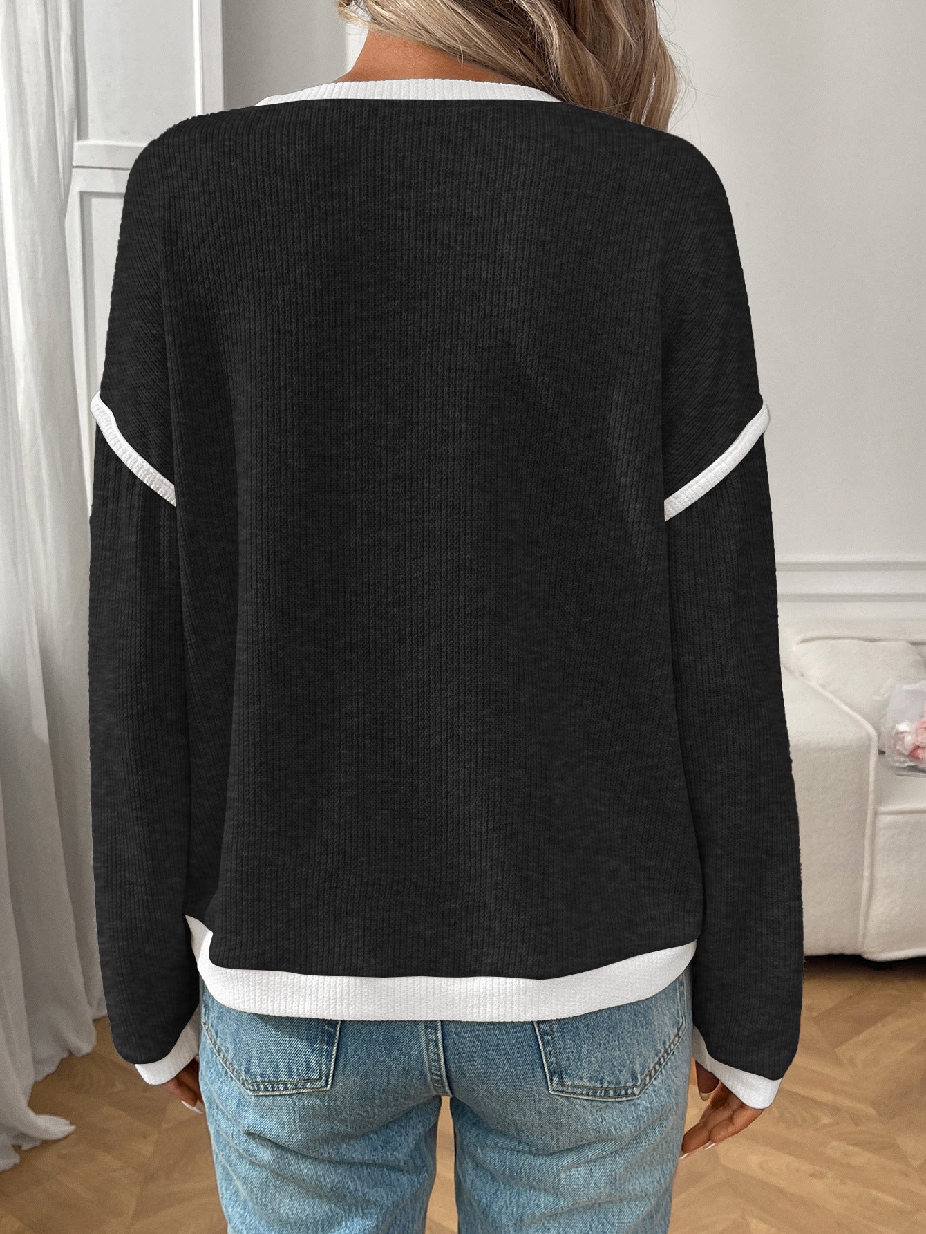 Women's Contrast Trim Black Waffle Knit Long Sleeve Pullover