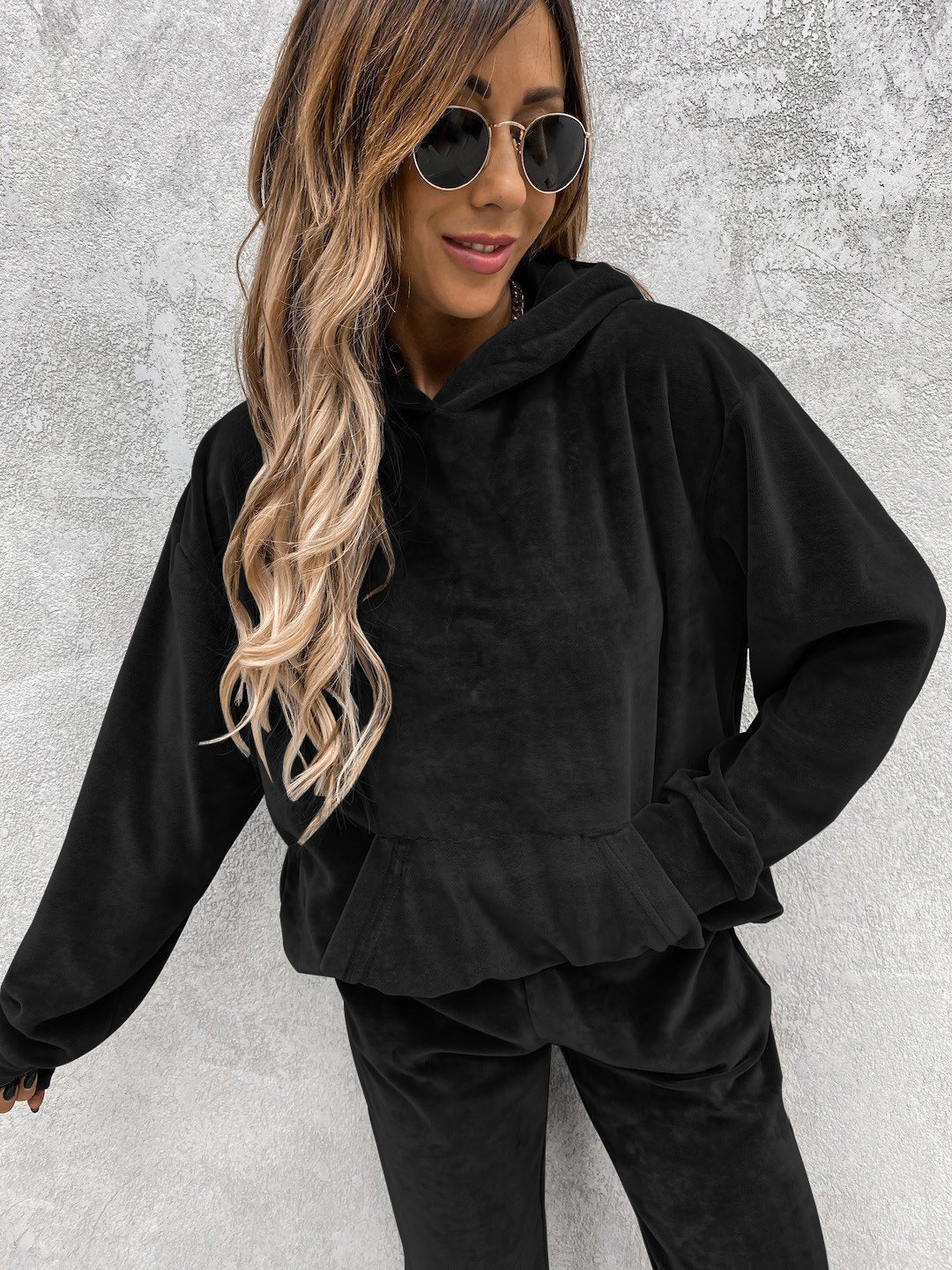 Women's Velvet Hoodie Jogger Pants Two Piece Set