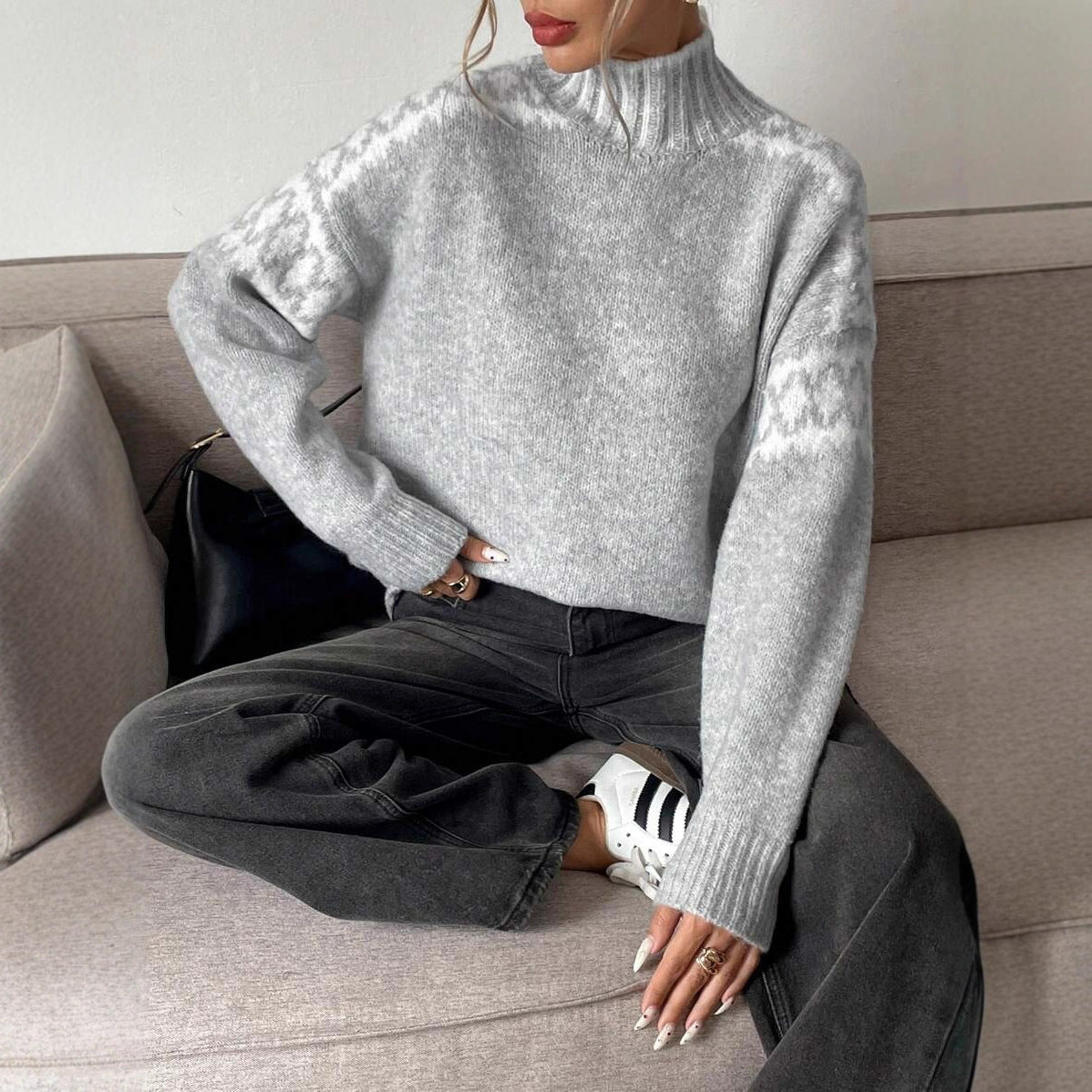 Women's Oversized Mock Neck Pullover Sweater