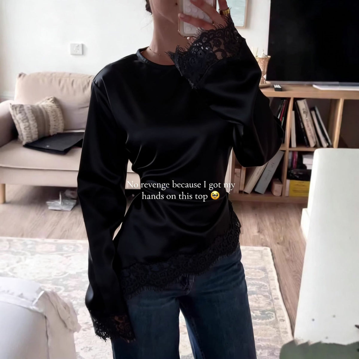 Women's Lace Hem Long Sleeve Fitted Casual Top