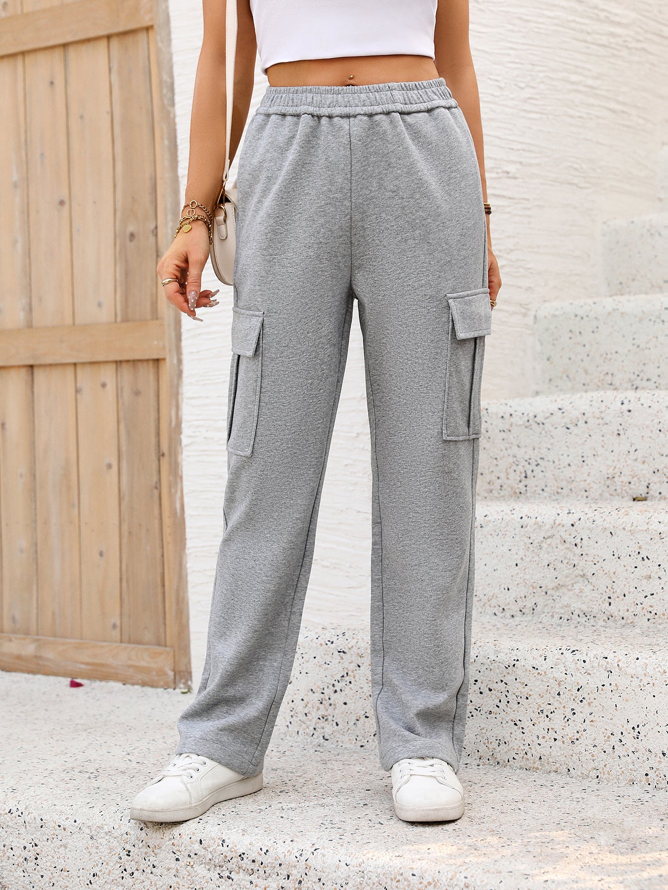 Women's High-Waisted Cargo Joggers – Loose Fit, Multi-Pocket Pants