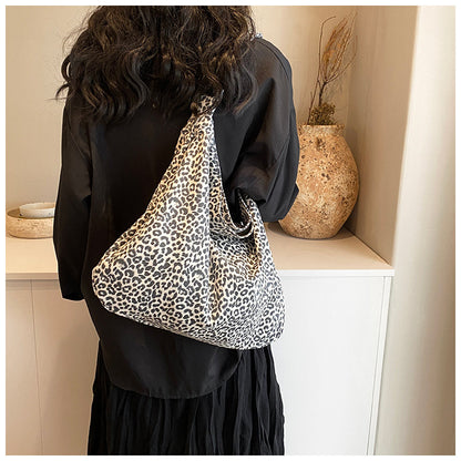 Leopard print ladies handbags Tote bags Shoulder and crossbody bags