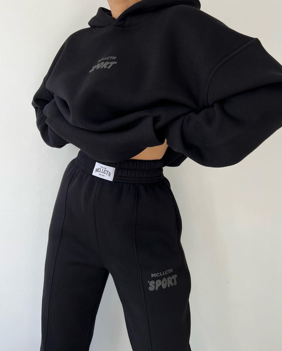 Women's Fleece Lined Graphic Hoodie Sweatpants Set