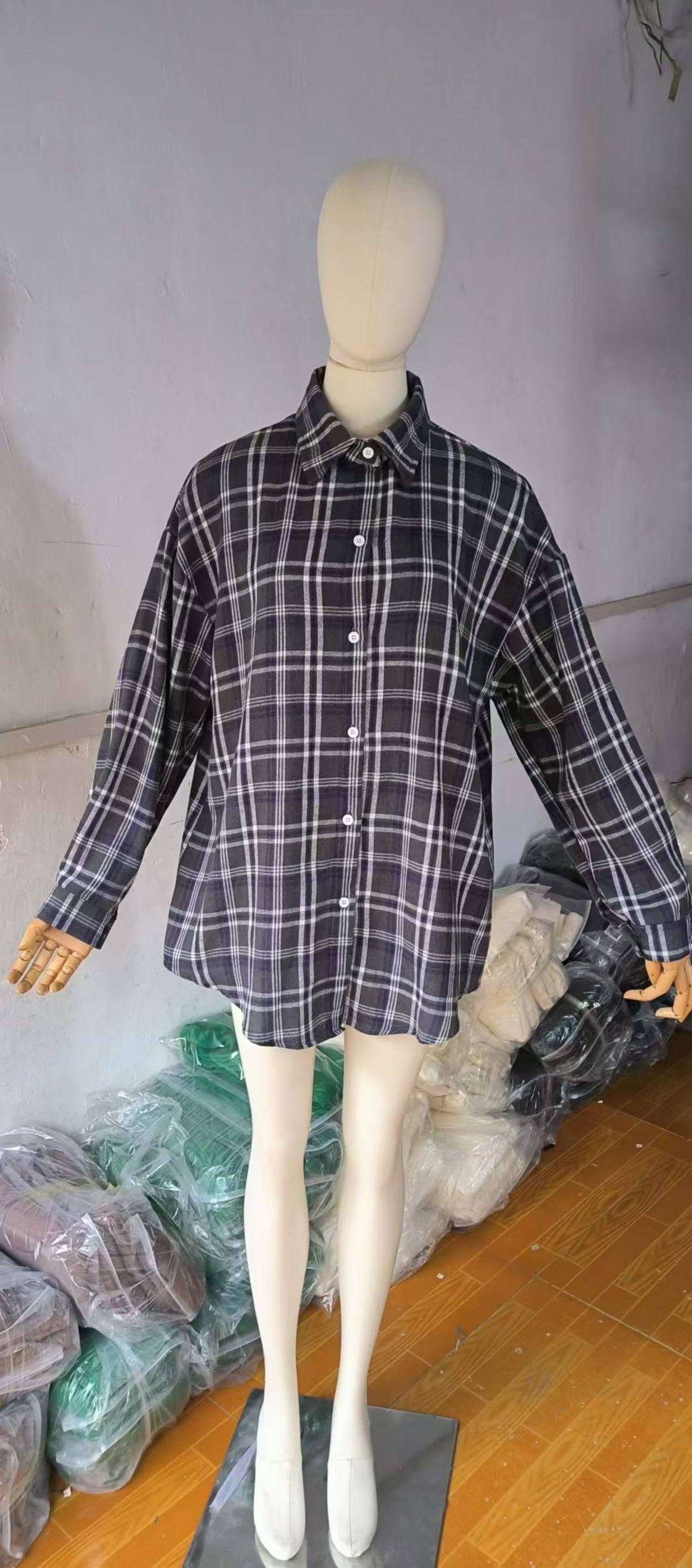 Women's Oversized Vintage Plaid Button Down Shirt
