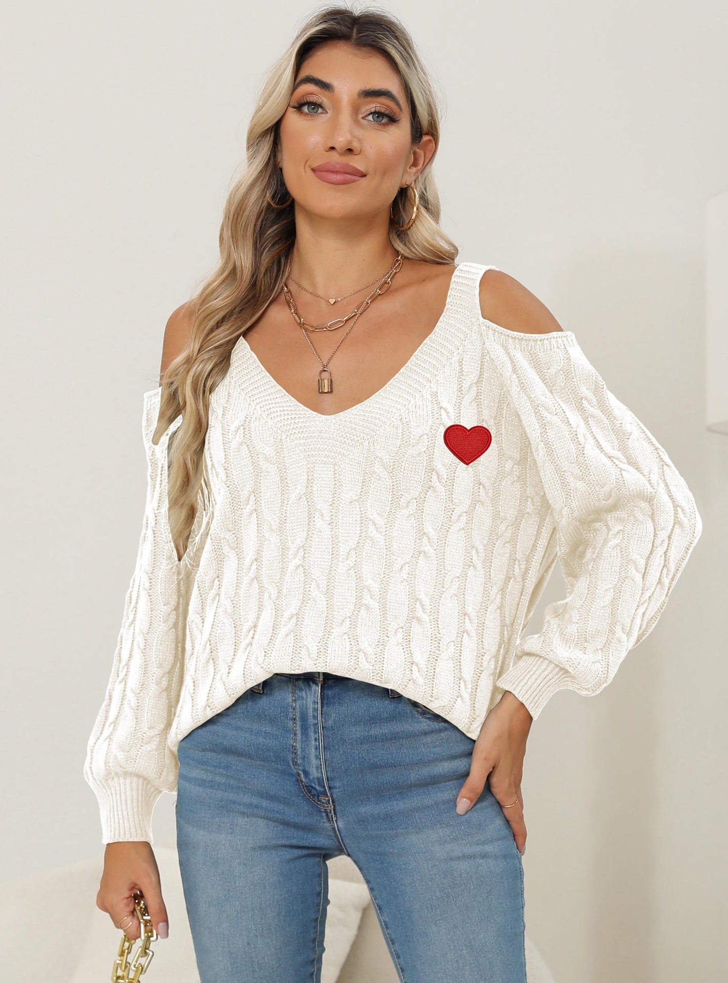 Women's Deep V Sexy Off-the-shoulder Love Pattern Bottoming Shirt